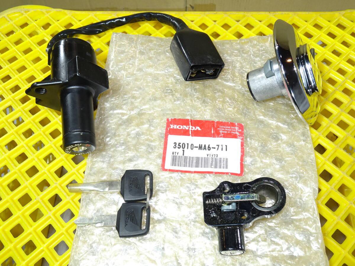 CBX400F 2型 新品キーセット 全部揃ってます!!】HONDA CBX400F