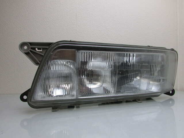 ★即決・イスズ・ギガ・純正・ディスチャージヘッドライト・左・L・点灯確認済み・コイト・100-21683・助手席側_2