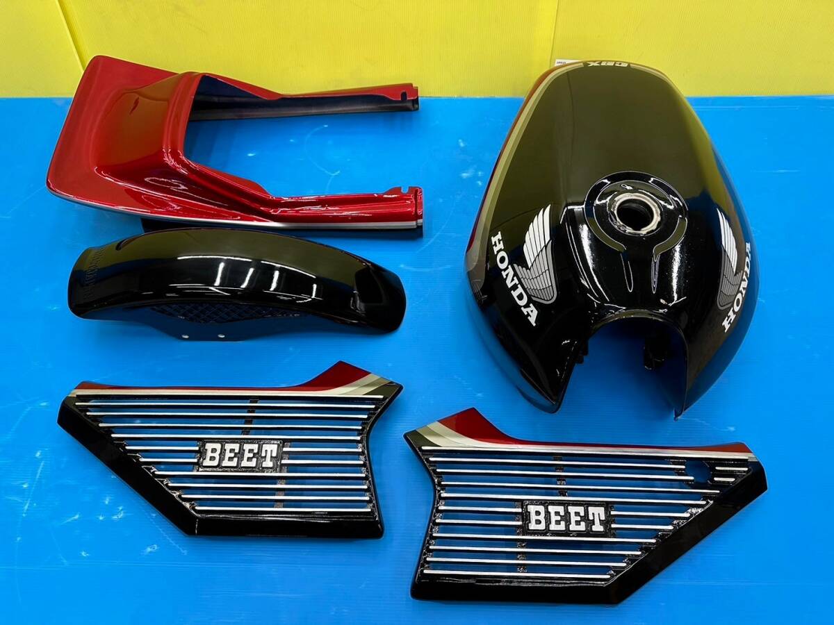 313 CBX400F 外装セット 黒赤2型 カラー/中古 美品 塗装後 未使用NC07