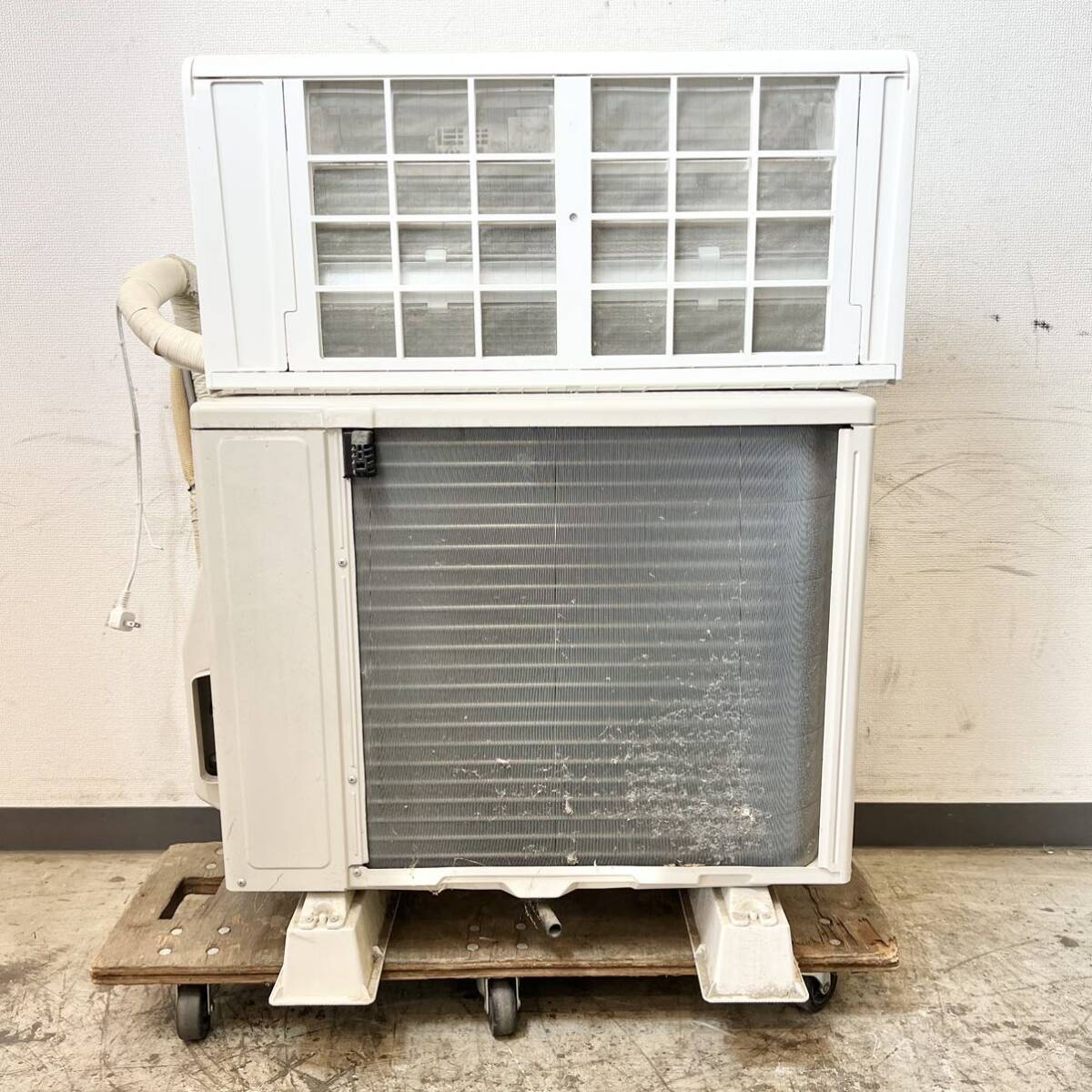 202＊中古品 富士通 ルームエアコン AS-SV22K-W 2.2kw 主に6畳用 2020 