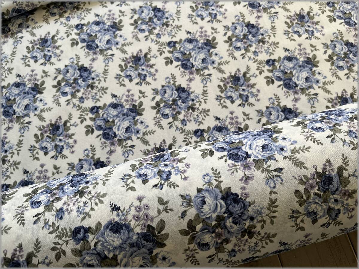 mets★5m*アンティークローズ薔薇*シーチング*ivory blue*生地2B_1