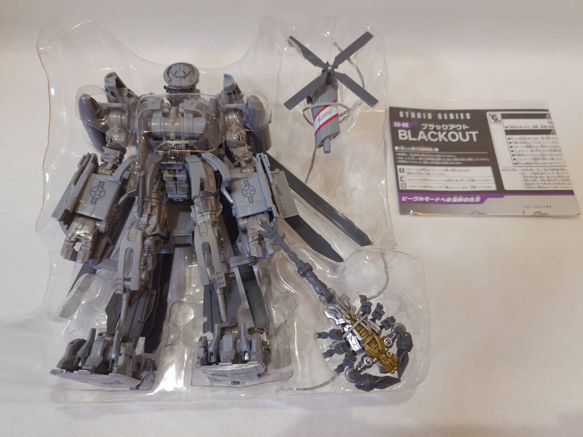 トランスフォーマー ムービー スタジオシリーズ SS-08 ブラックアウト_3