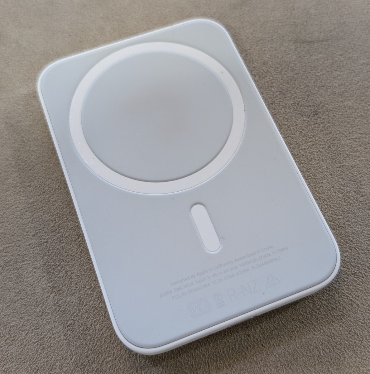 ii送料無料Apple純正アップルマグセーフMagSafeバッテリーパック動作品