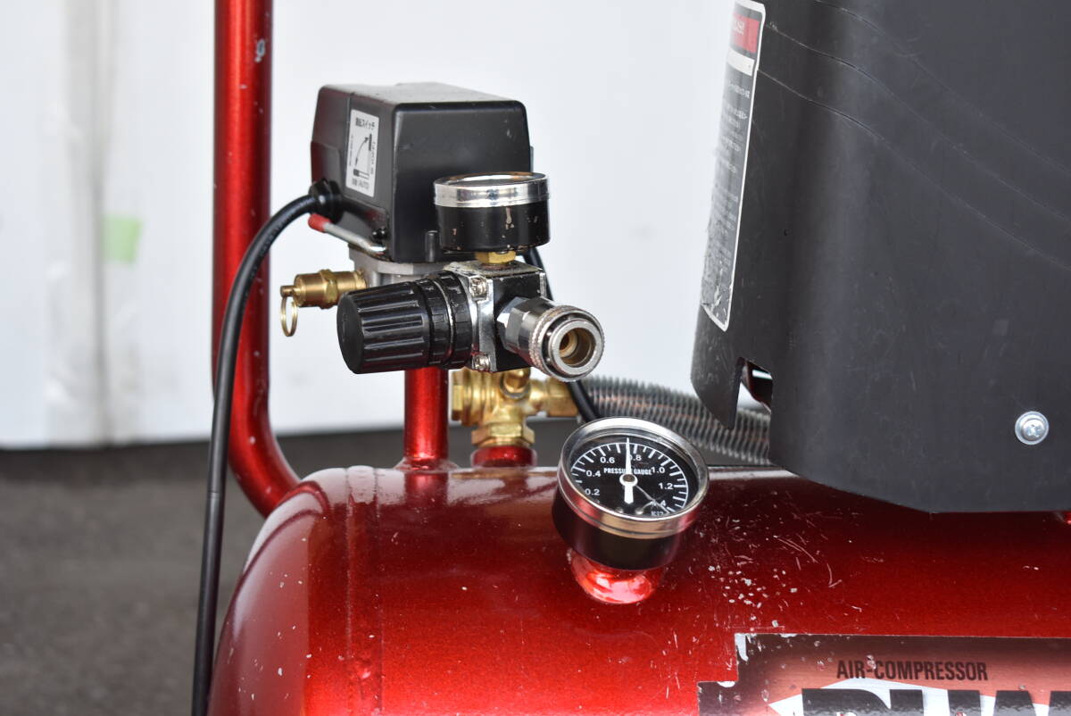 藤原産業 SK11 オイルレスエアーコンプレッサー PUMA SR-102 AC100V タンク30L 0.8MPa 2019年製 現状品『仙台 引取歓迎』yt1579ジ 60722-06_7