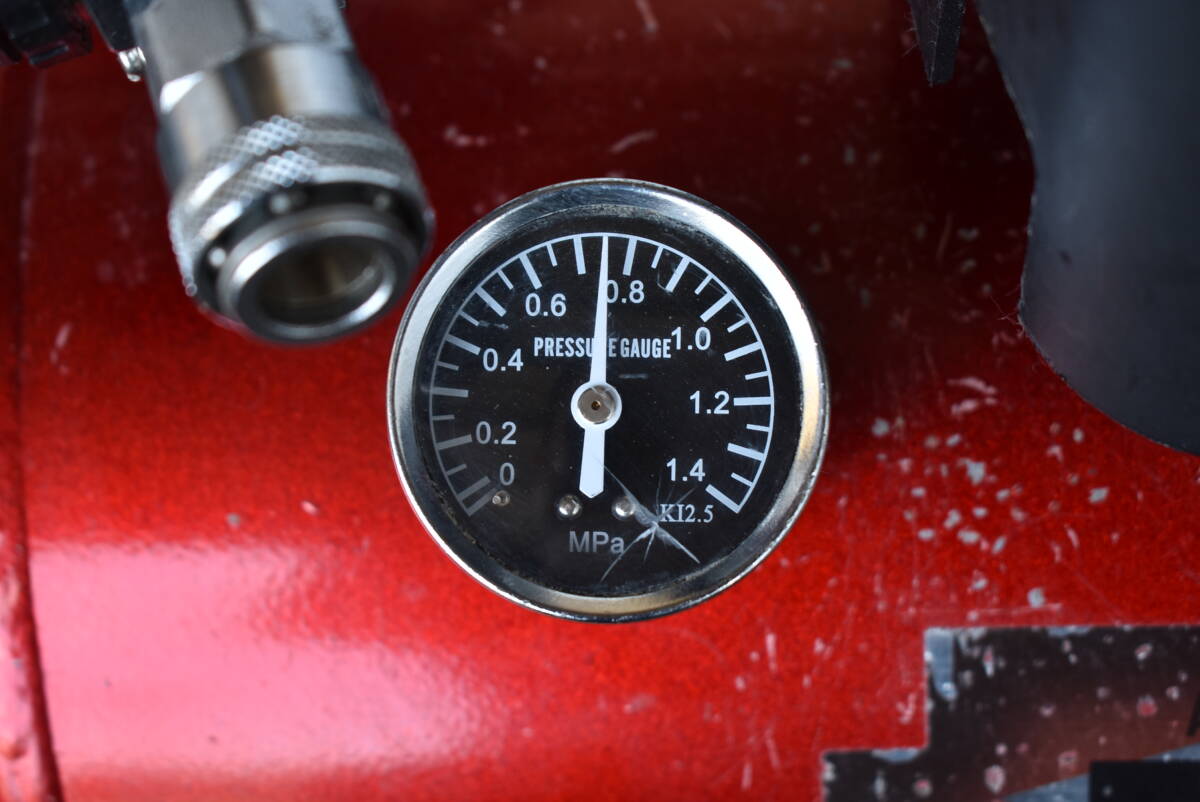 藤原産業 SK11 オイルレスエアーコンプレッサー PUMA SR-102 AC100V タンク30L 0.8MPa 2019年製 現状品『仙台 引取歓迎』yt1579ジ 60722-06_9