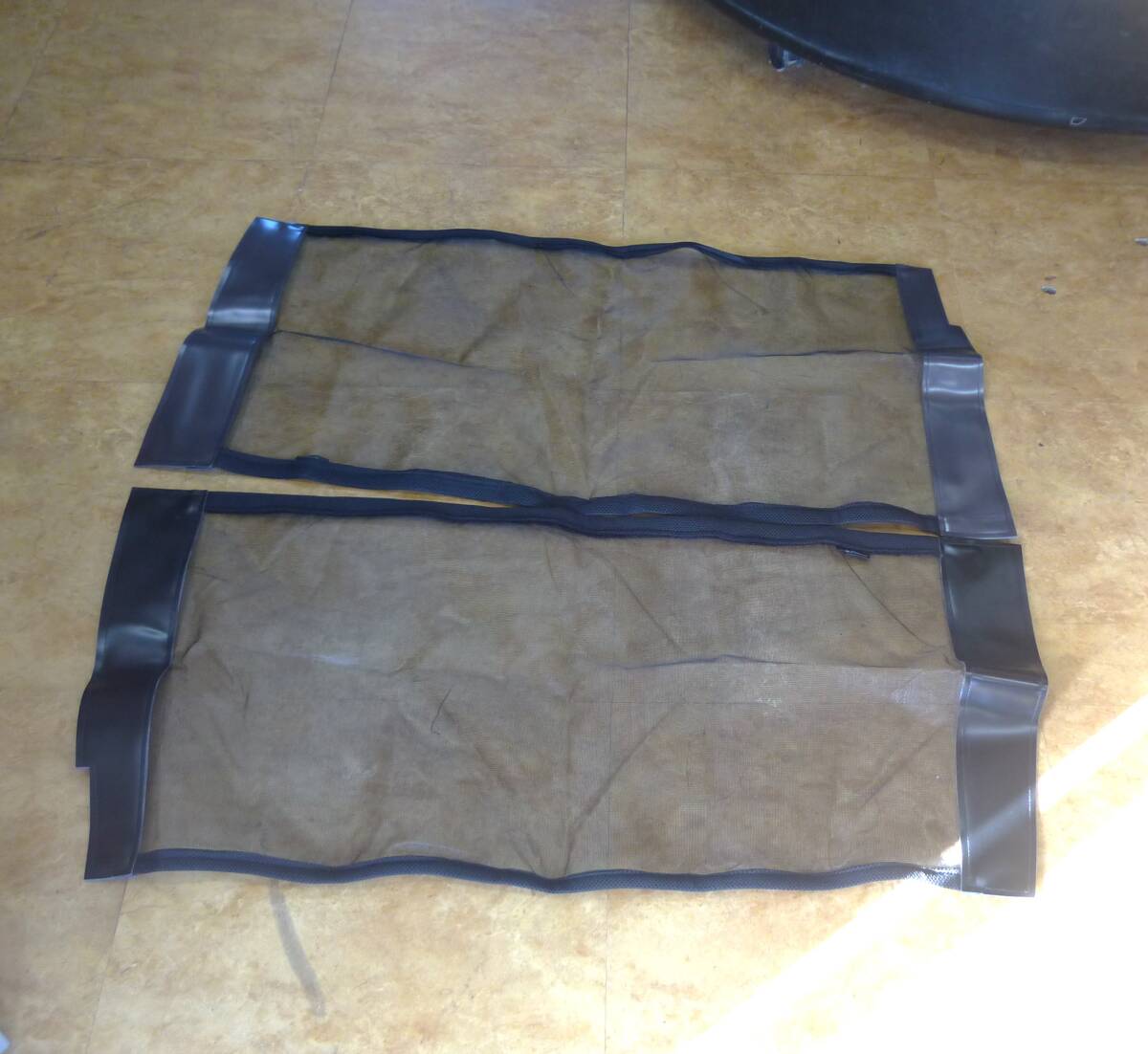 MADLYS マグネット防虫ネット 左右2枚セット デリカD5（中古）_1