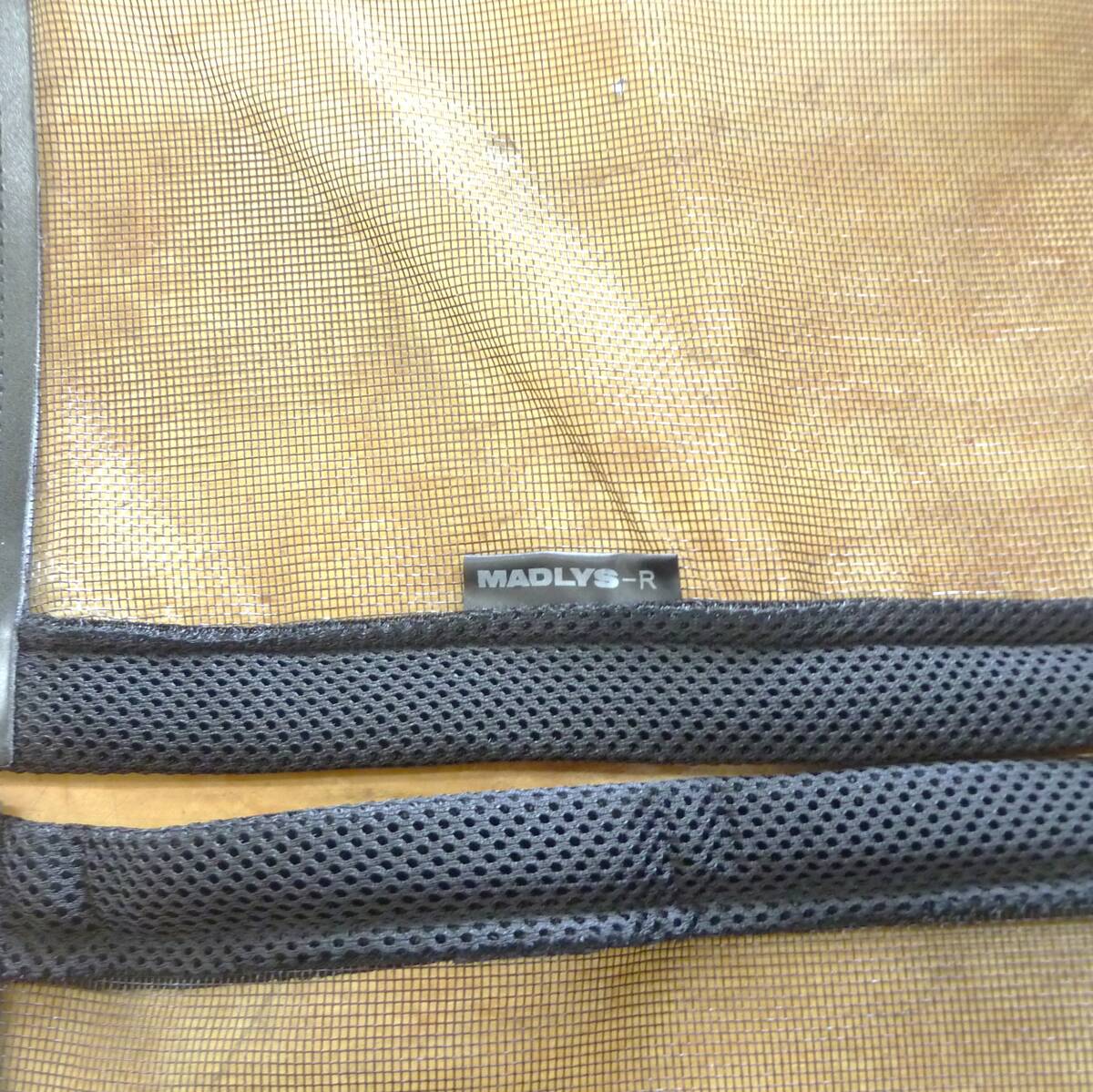 MADLYS マグネット防虫ネット 左右2枚セット デリカD5（中古）_2