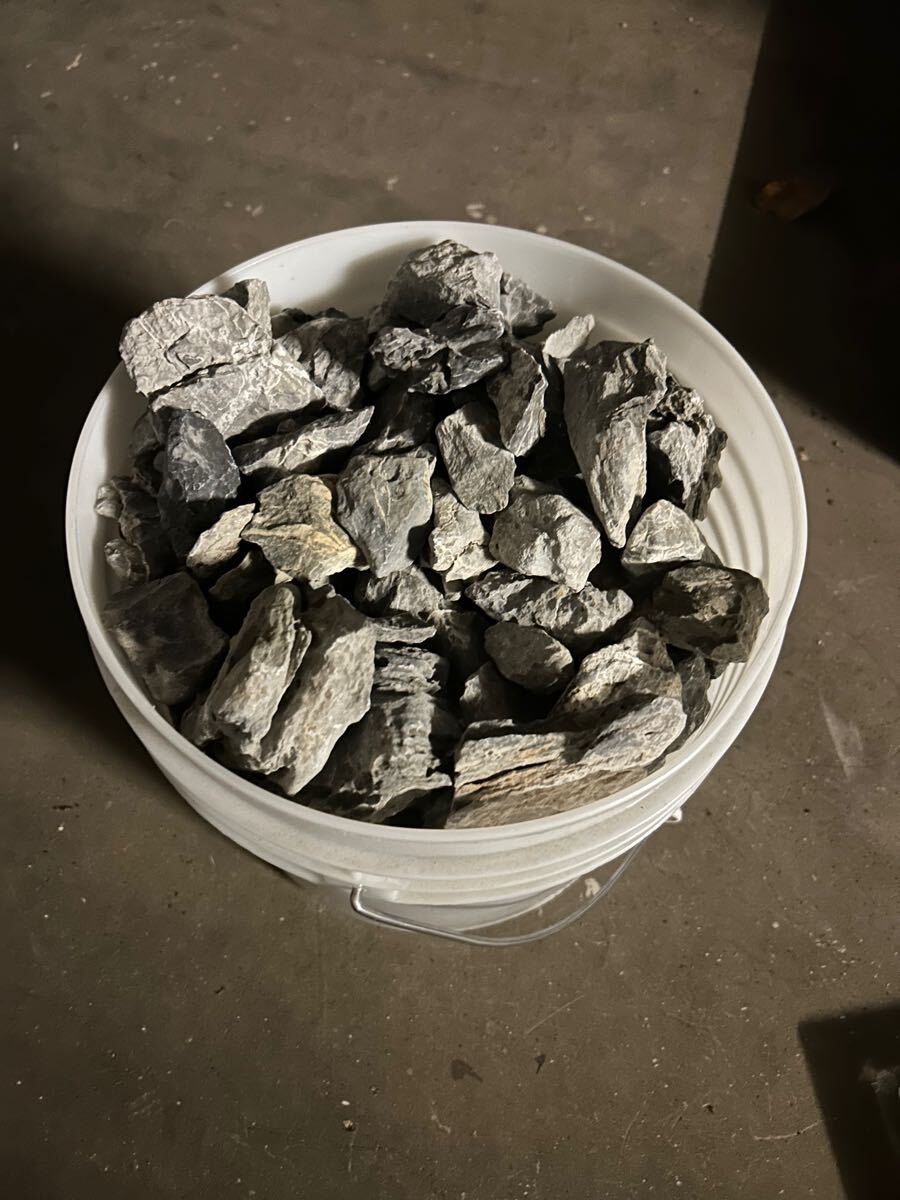 アクアリウム 竜王石 龍王石 約20kg 水石 レイアウト 水草水槽 熱帯魚
