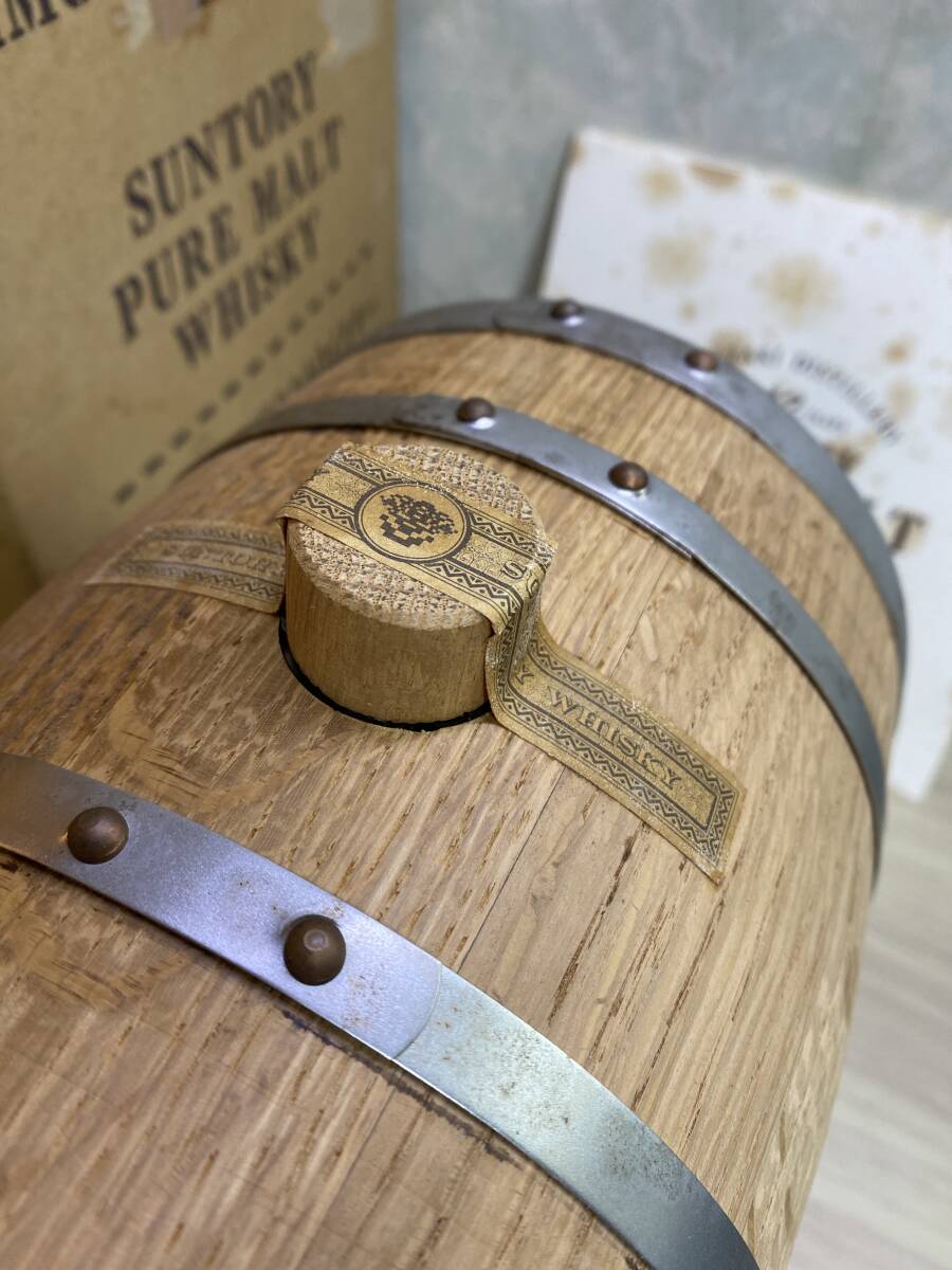貴重品◇未開栓 古酒 12年 山崎 樽 木製 樽型ボトル 1000ml 58