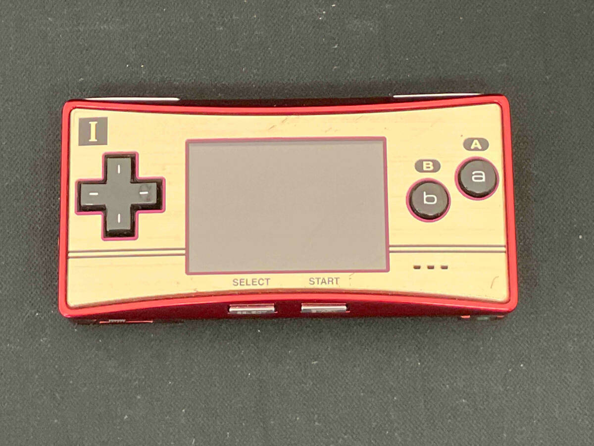 ゲームボーイミクロ:ファミコンバージョン - レトロな伝説のゲーム機 