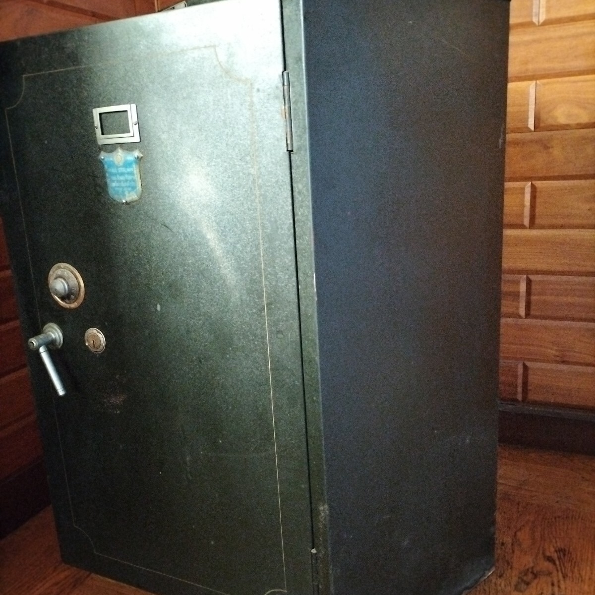 【送料込み】アンティーク大型金庫 第一鋼鐵工業 第一金庫　レトロ ヴィンテージ_8