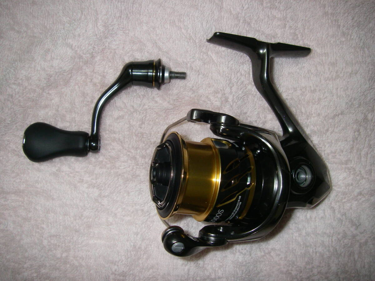 シマノ　２０ツインパワー　２０００S 未使用ですが中古扱い_6