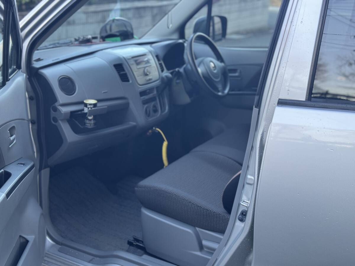 【個人出品】埼玉発、低燃費、車検長いAZワゴンXG 屋根下保管車　車内シート　フロアマット綺麗_7