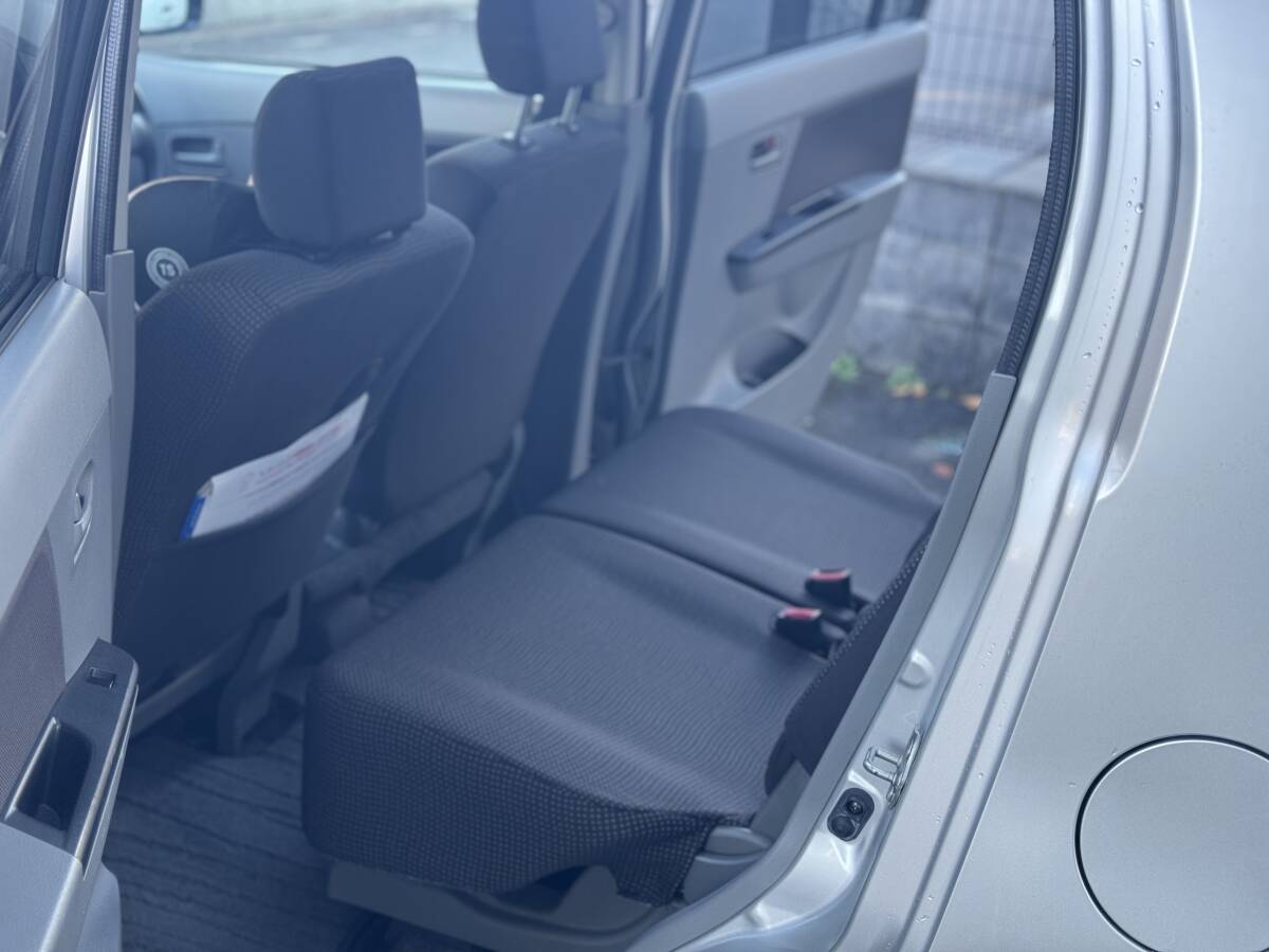 【個人出品】埼玉発、低燃費、車検長いAZワゴンXG 屋根下保管車　車内シート　フロアマット綺麗_8