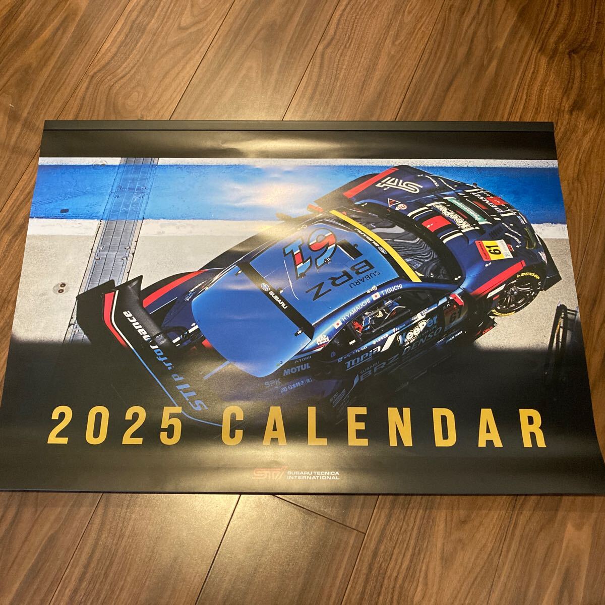 SUBARU STI 2025 壁掛カレンダー 【公式通販】