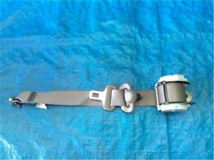 日産 純正 エクストレイル 《 NT30 》 リアシートベルト P70300-24013168