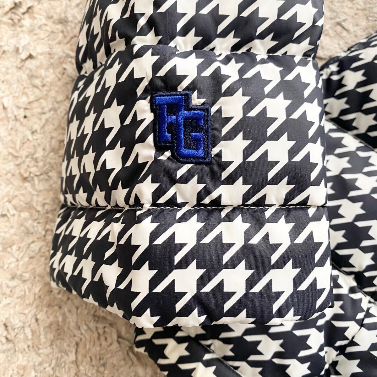 未使用級●XLサイズ●PEARLY GATES パーリーゲイツ 4way ダウンジャケット 千鳥格子 総柄 ジャケット 機能性◎ 軽量 ロゴ メンズ サイズ6_4