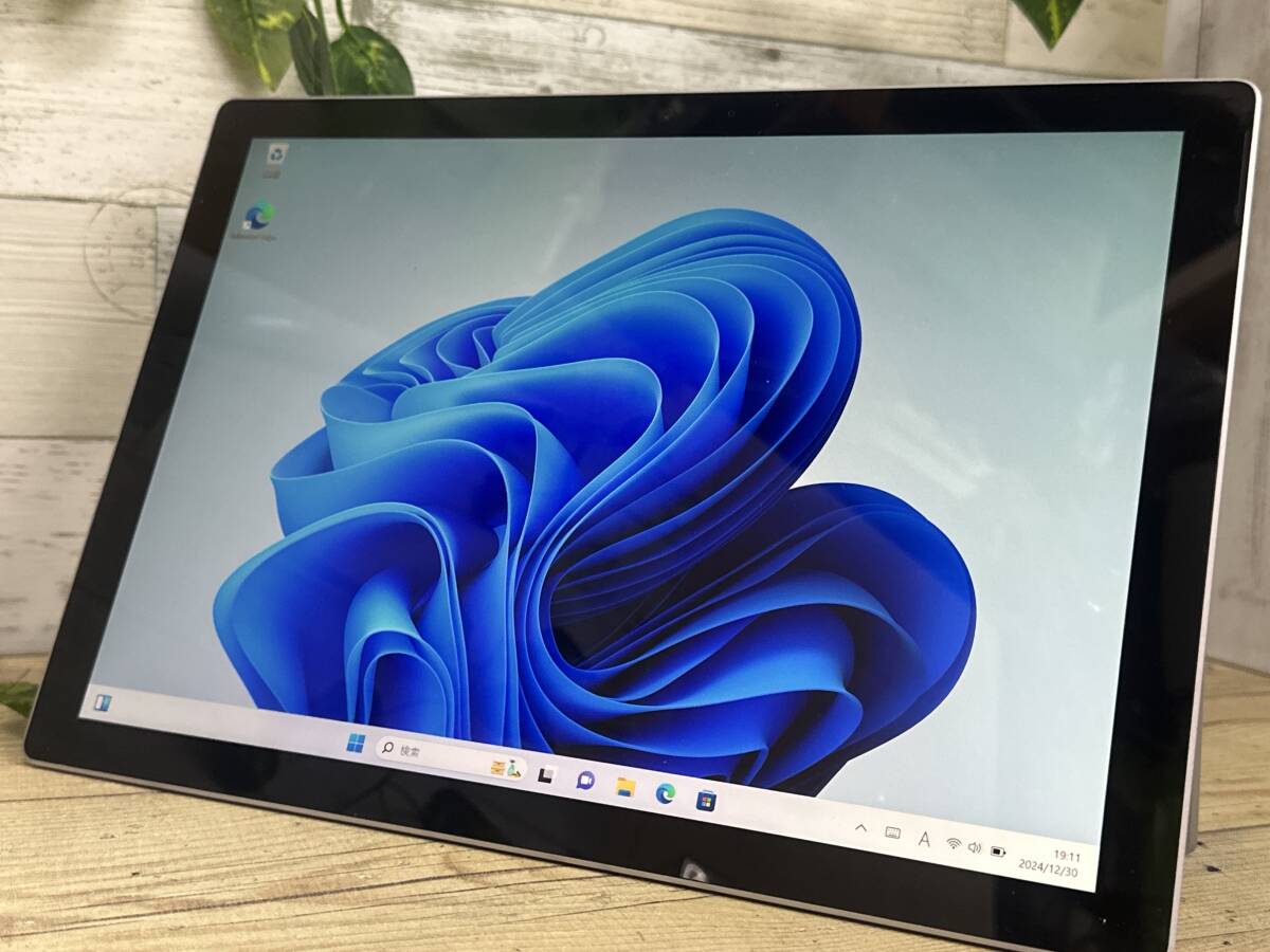 Microsoft Surface Pro 5 (2017)[Core i5 7300U 2.6GHz/RAM:8GB/SSD