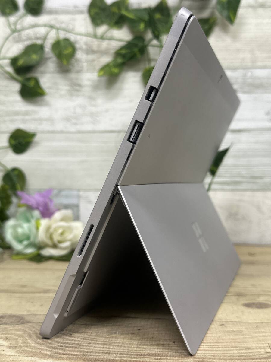 Microsoft Surface Pro 5 (2017)[Core i5 7300U 2.6GHz/RAM:8GB/SSD