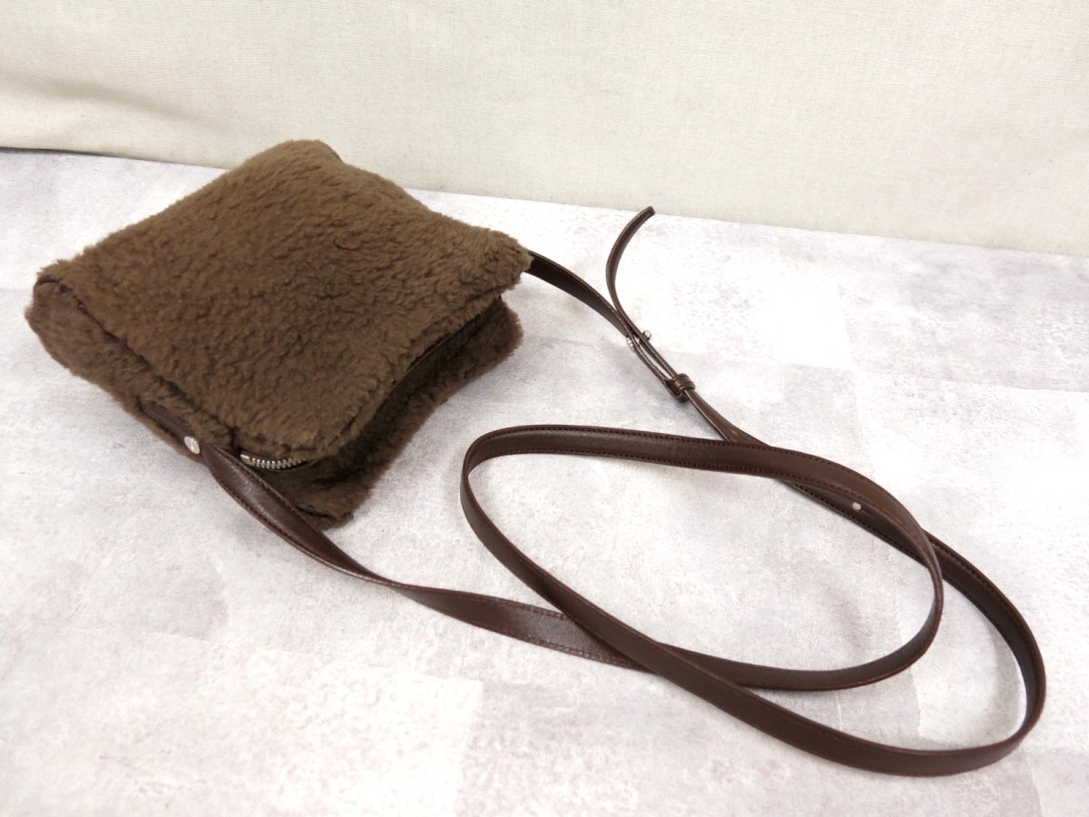 ○超美品○LOEWE ロエベ○ボア カーフ レザー 本革○ショルダー バッグ 