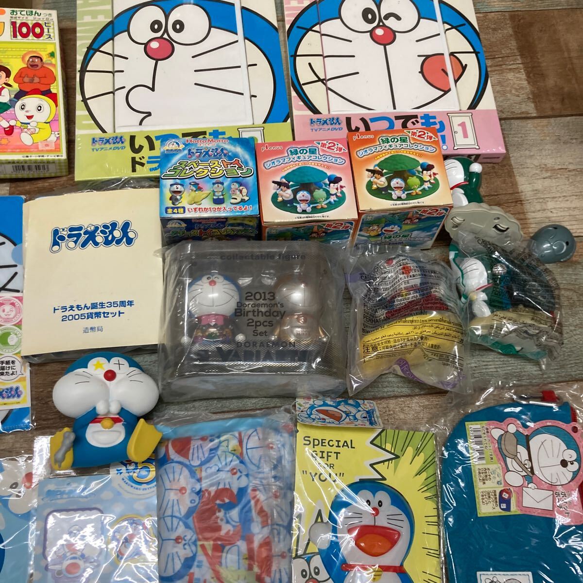 ドラえもん グッズ 大量 まとめ 売り ぬいぐるみ おもちゃ