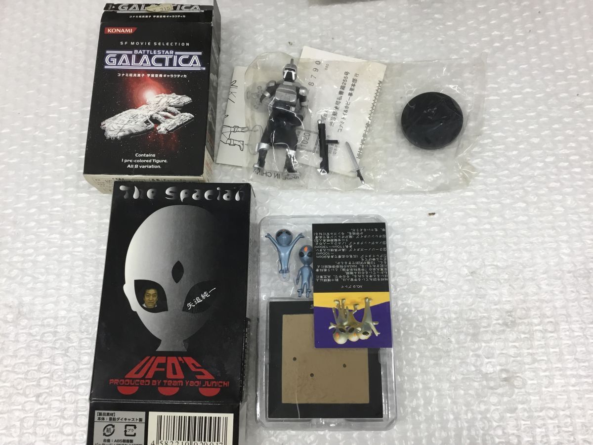 D804-100【フィギュア26点まとめ】矢追純一 UFO/STAR TREK スタートレックフィギュア2 β/STARWARS/ギャラクティカ/模型/プラモデル/他t_4