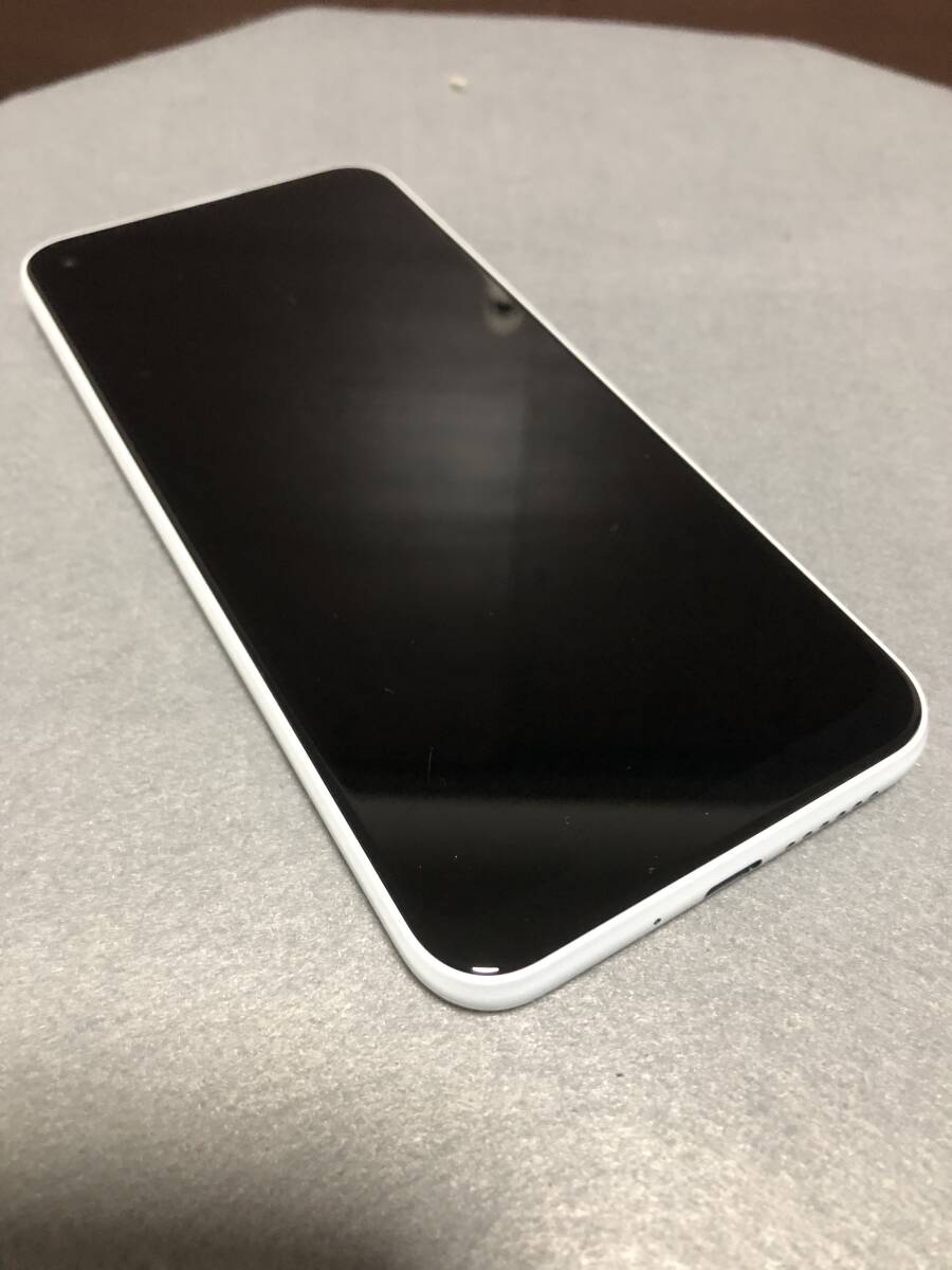 美品 Liberia 5G ワイモバイル 64GB A003ZT スマホ ホワイト