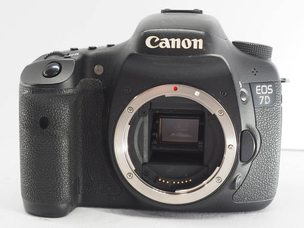 ☆実用美品☆ キヤノン CANON EOS 7D ボディーのみ 動作確認済み 