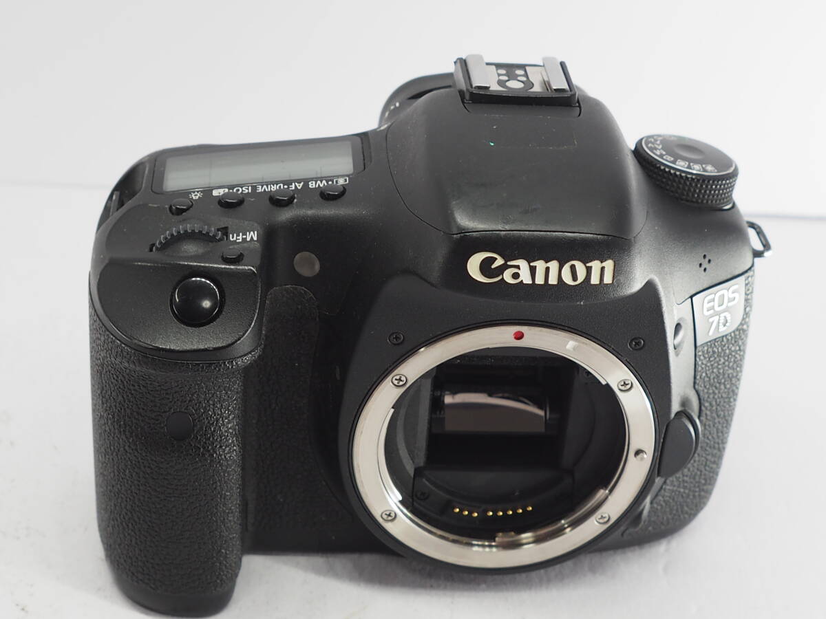 ☆実用美品☆ キヤノン CANON EOS 7D ボディーのみ 動作確認済み