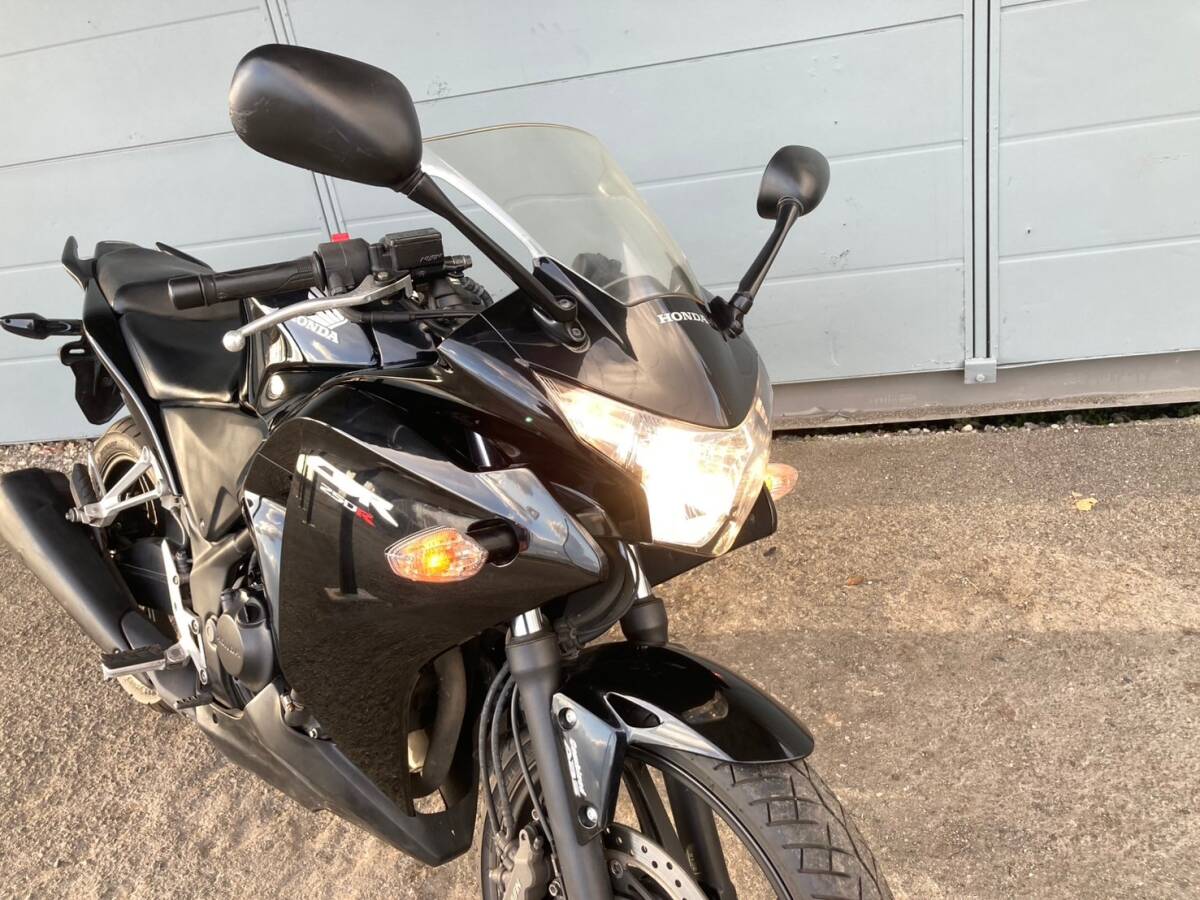 神戸明石発！ホンダ CBR250R (MC41) 名車がインジェクションモデルに 