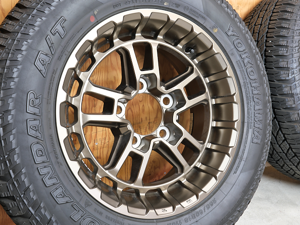 ランクル70用　モデリスタ 18インチホイール マットブロンズ　一本 MODELLISTA のパーツ トヨタモデリスタ X-CLAWⅢ<マットブロンズ