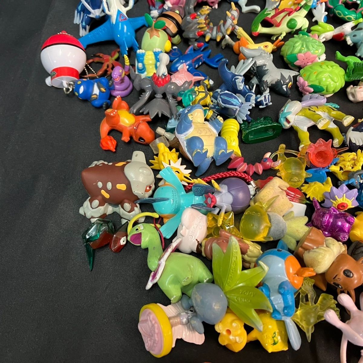 DLb879Y06 ポケモン 玩具 まとめ 置物 キーホルダー フィギュア など