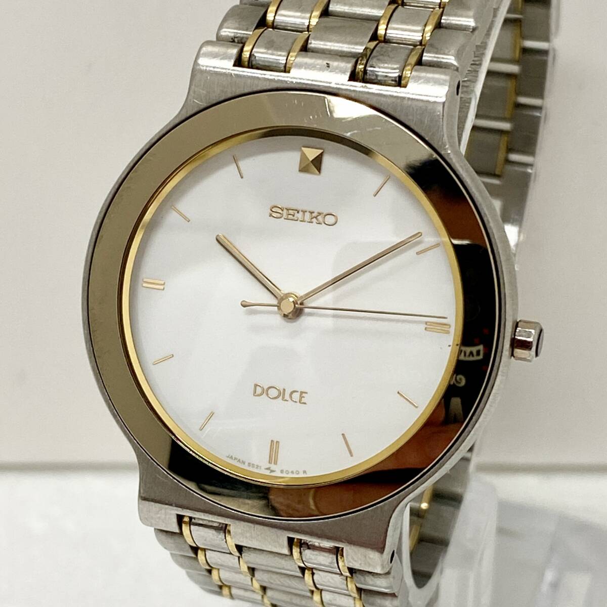 稼働品】 SEIKO DOLCE 5S21-6030 腕時計 ホワイト文字盤 スイープ