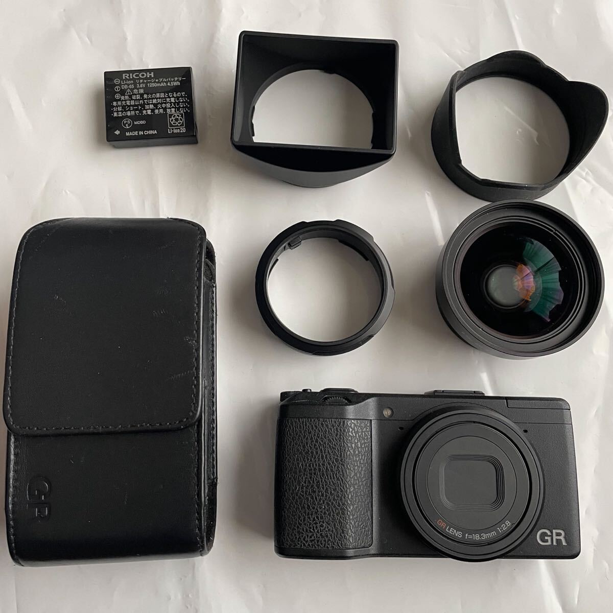 RICOH GR(初代/APS-C) +GW-3(コンバージョンレンズ)，GH-3(アダプター