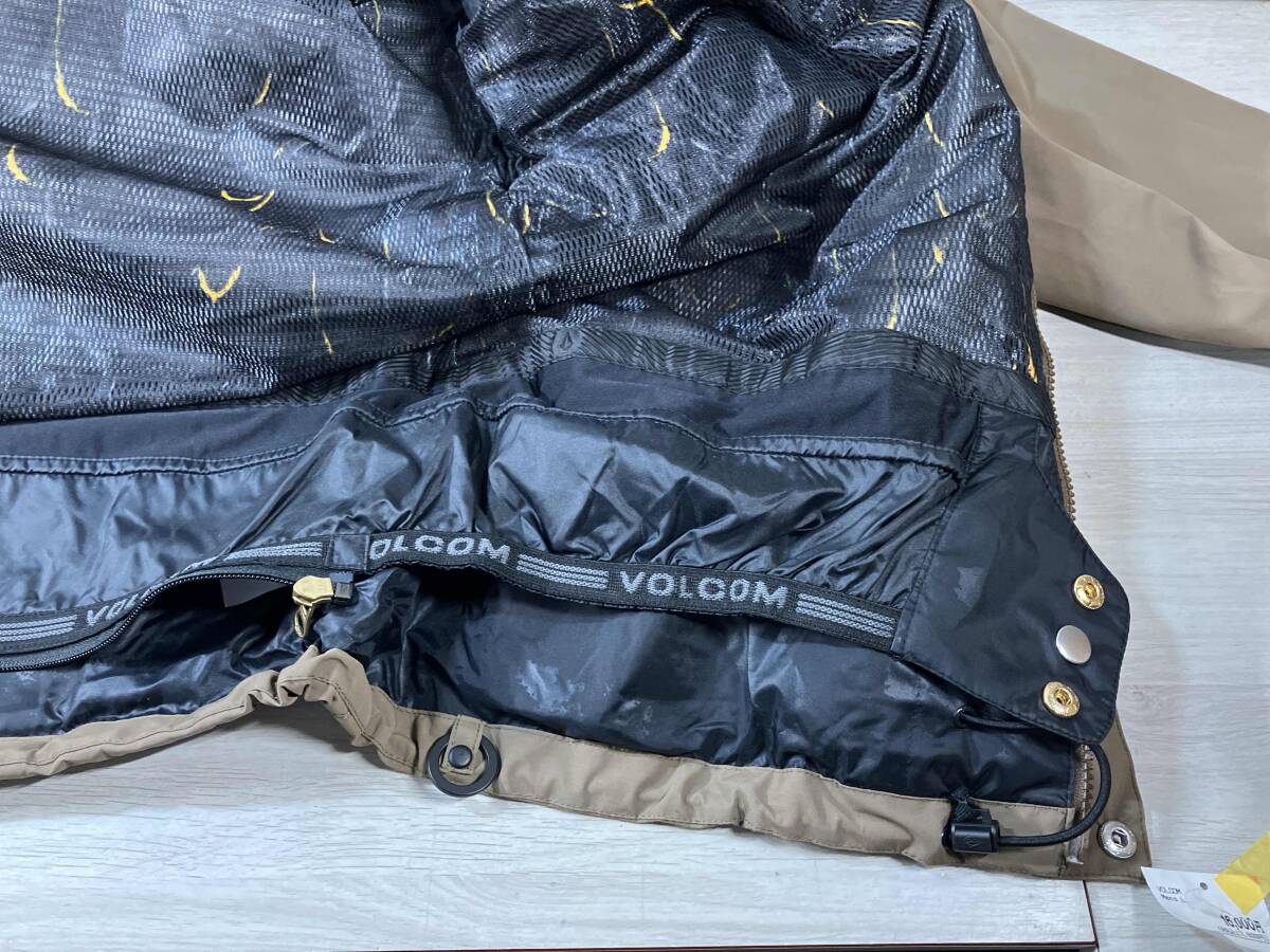VOLCOM ボルコム 表記サイズXL GORE-TEX スノーボードジャケット 