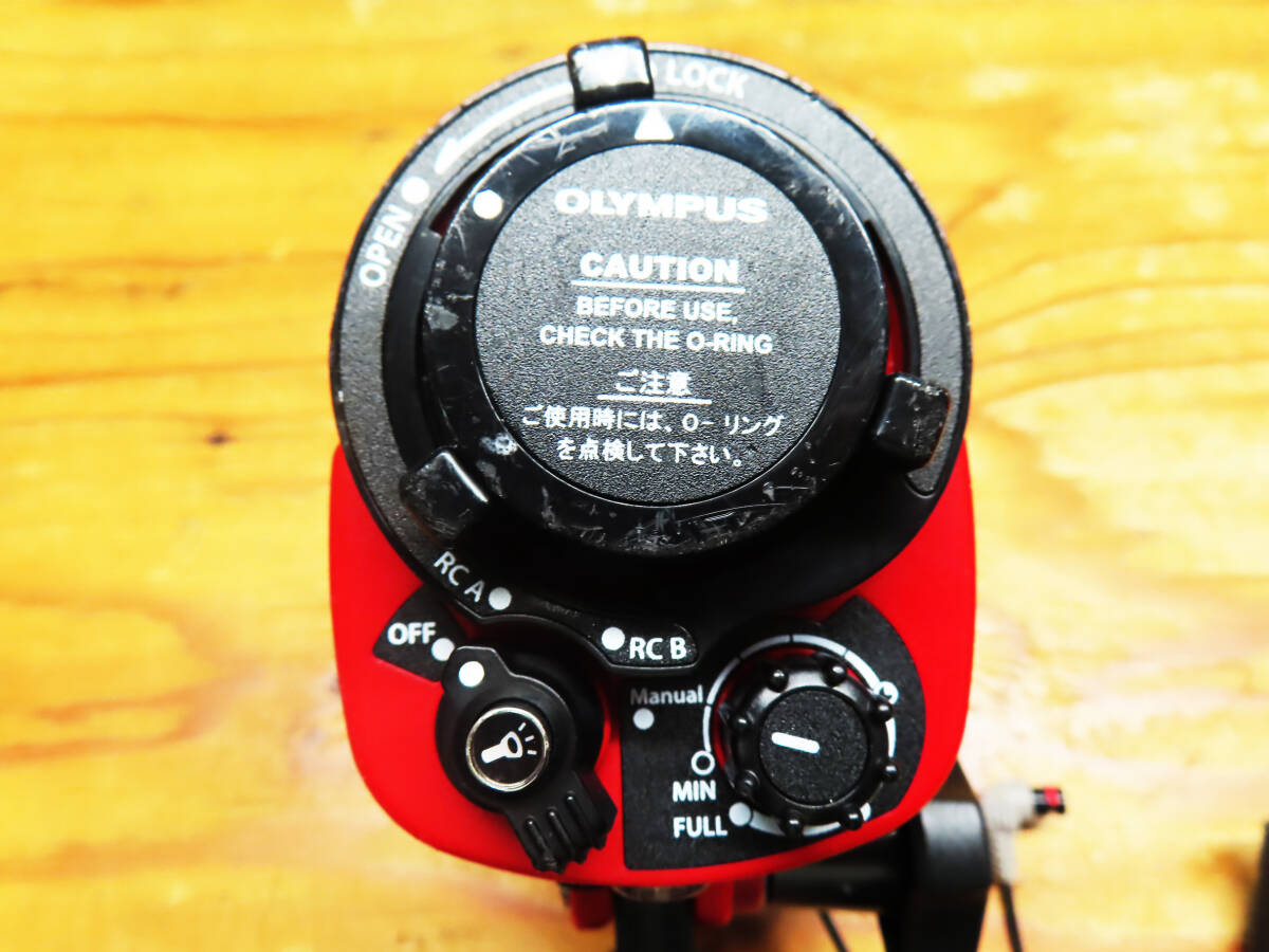 OLYMPUS オリンパス UFL-3 水中専用フラッシュ 水中ストロボ アーム 