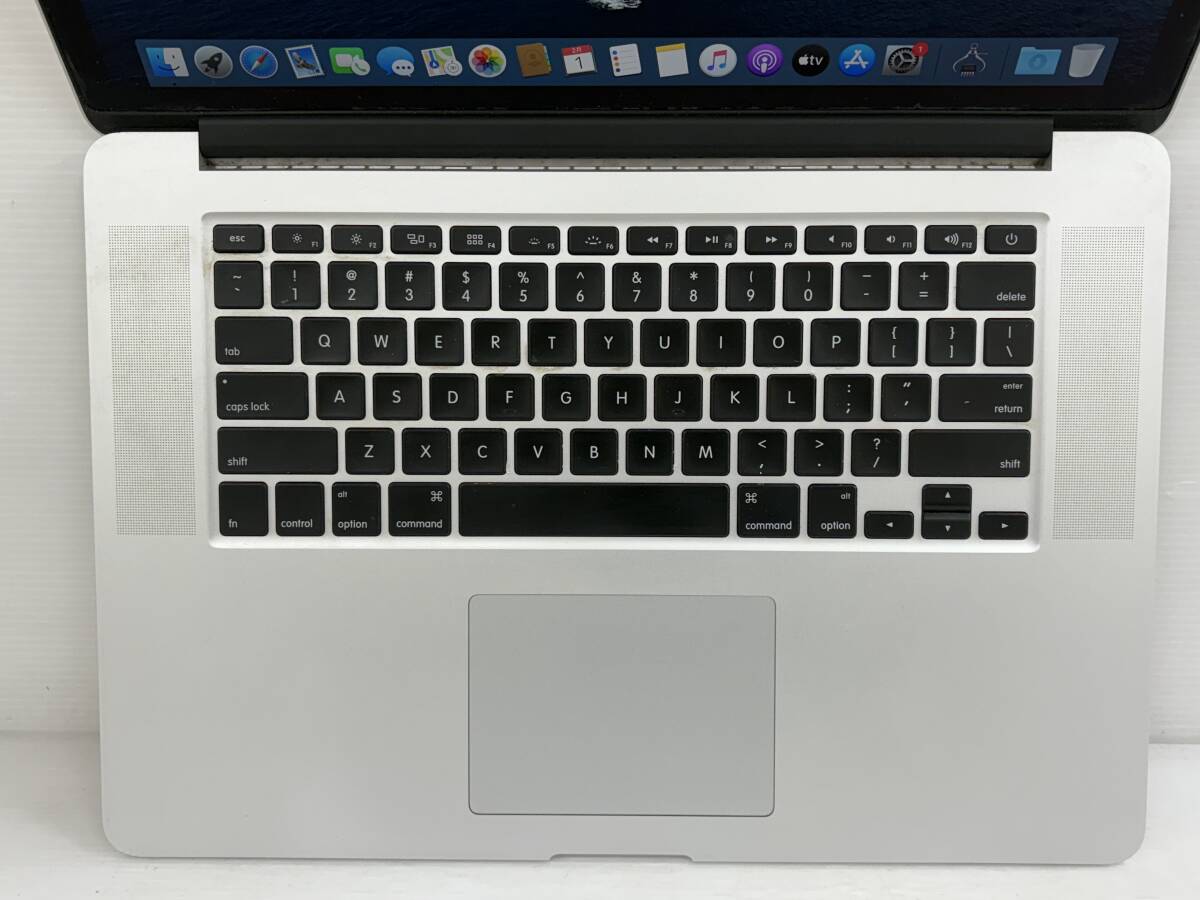 MacBook Pro Apple Retina - i7 Core Laptop with 15-inch com 