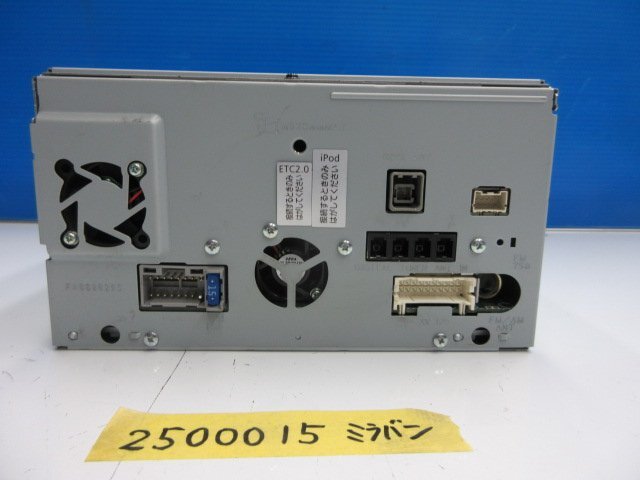 2500015 パナソニック CN-RE05D メモリーナビ ※2018年地図