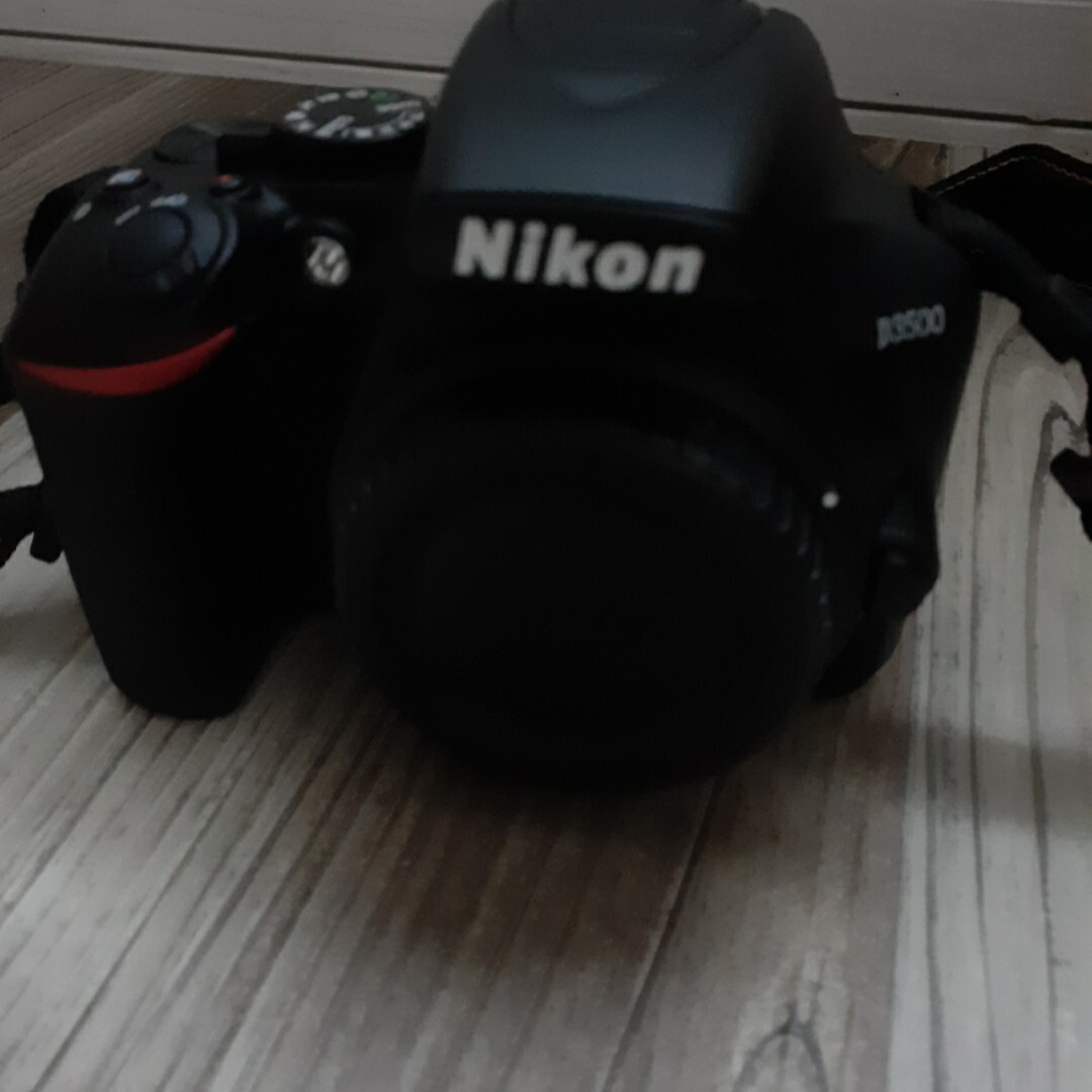 ほぼ未使用 Nikon D3500 カメラ販売店で傷・不具合等点検済み 18-55mm VR 70-300mm VR カメラ 一眼レフ ダブルズームキット 動作確認済 _5