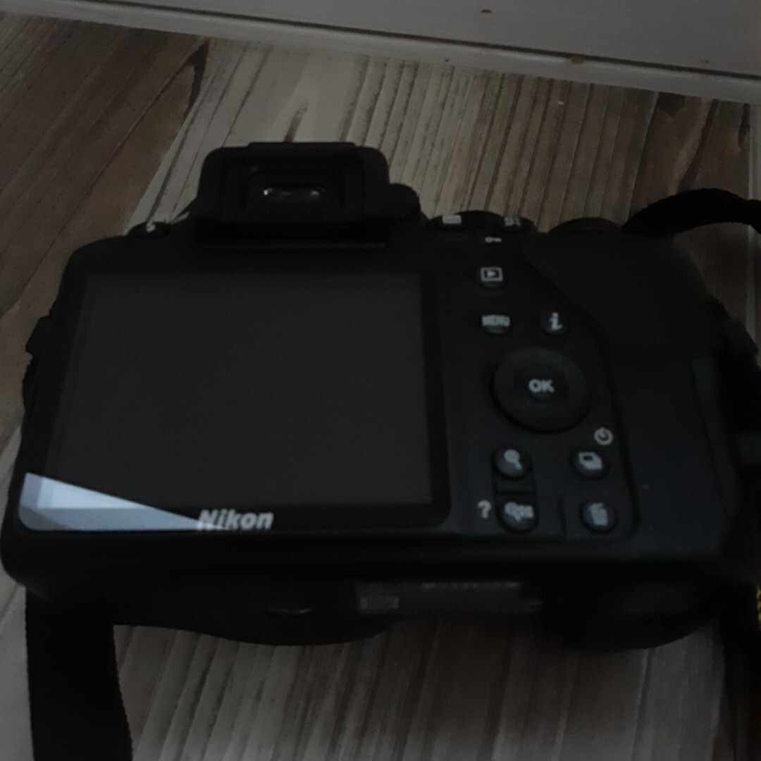 ほぼ未使用 Nikon D3500 カメラ販売店で傷・不具合等点検済み 18-55mm VR 70-300mm VR カメラ 一眼レフ ダブルズームキット 動作確認済 _9