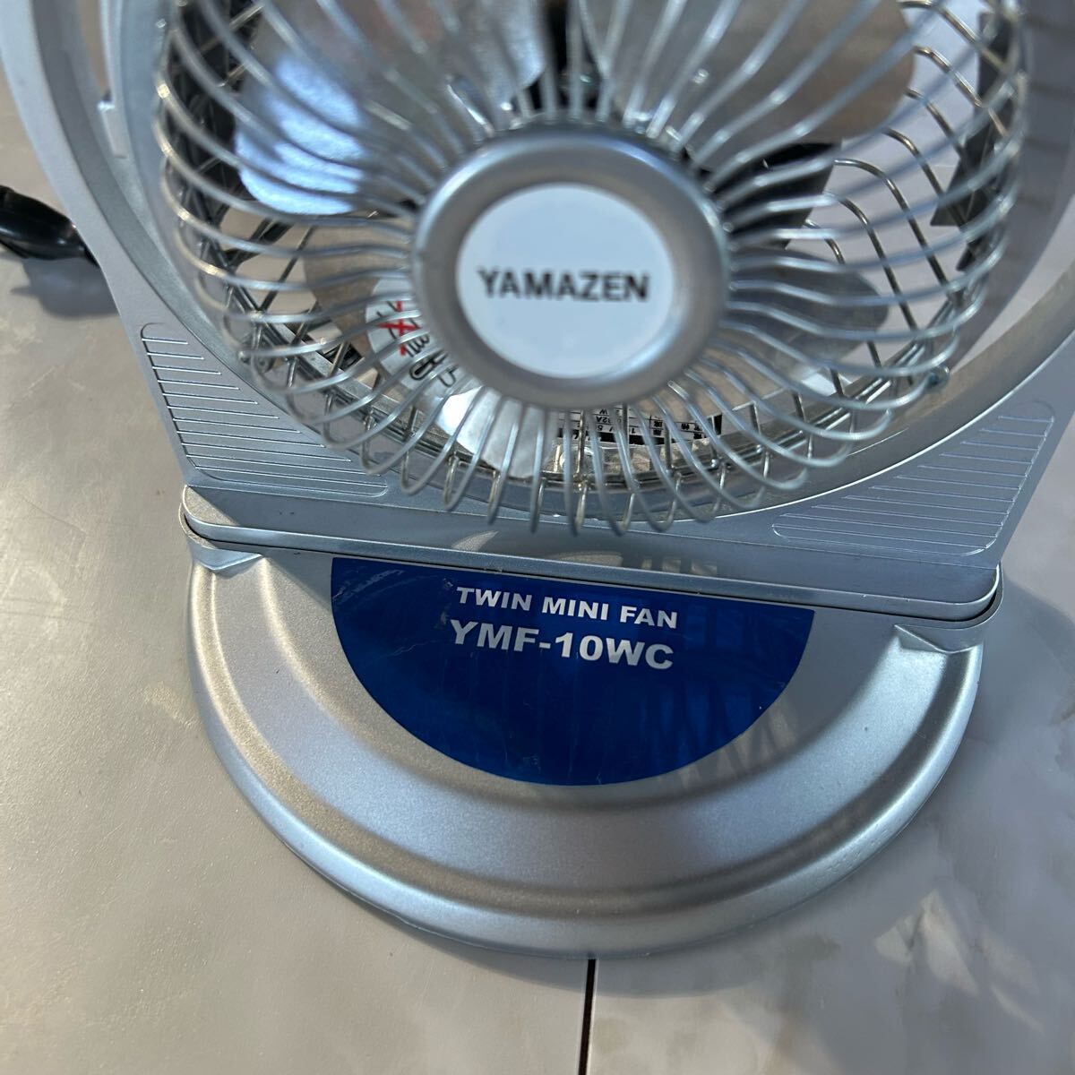 YAMAZEN ツインミニファン　YMF-10WC 高さ約36cm 山善　ヤマゼン　コンパクト扇風機 サーキュレーター 置き型　扇風機　卓上 動作確認済み_2