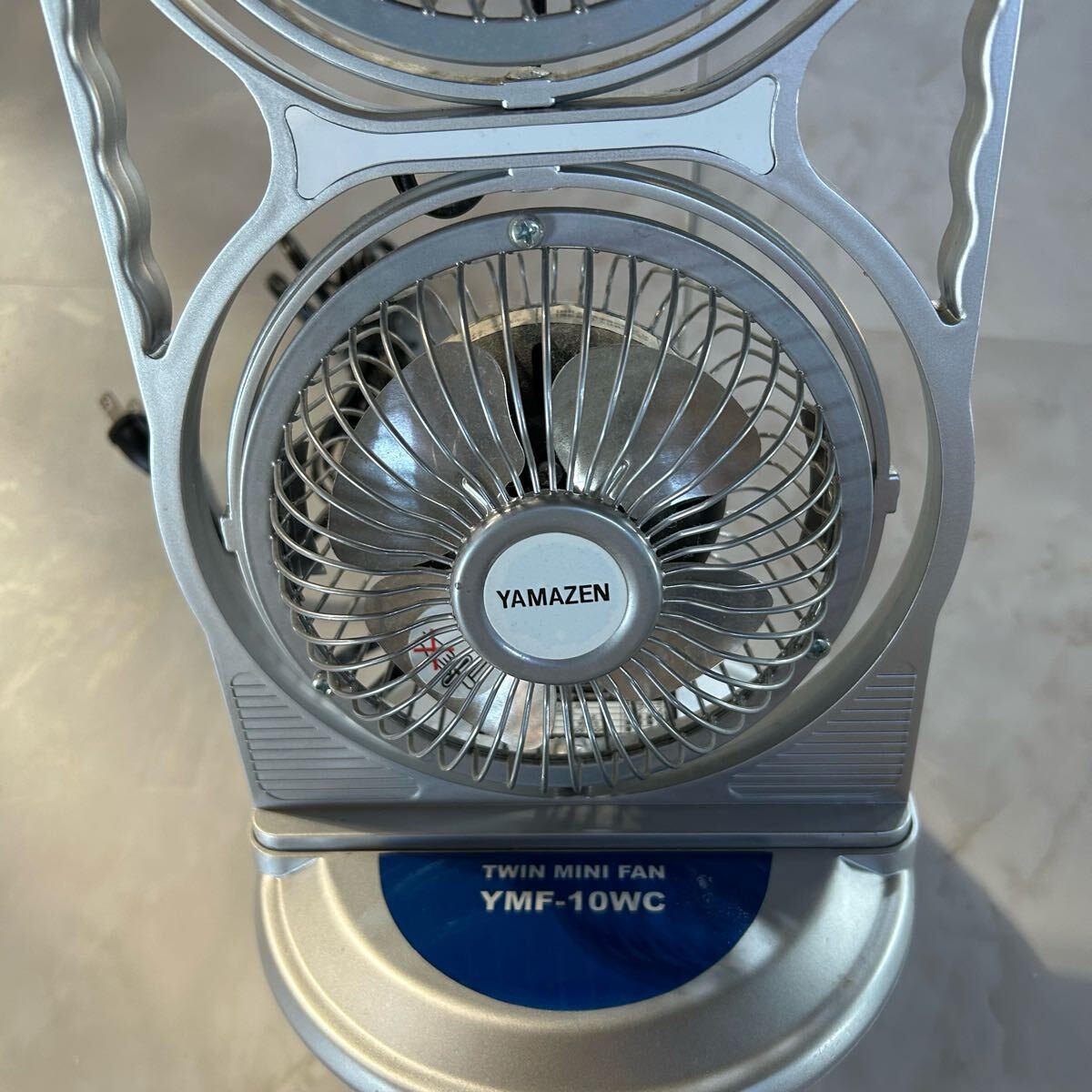 YAMAZEN ツインミニファン　YMF-10WC 高さ約36cm 山善　ヤマゼン　コンパクト扇風機 サーキュレーター 置き型　扇風機　卓上 動作確認済み_4