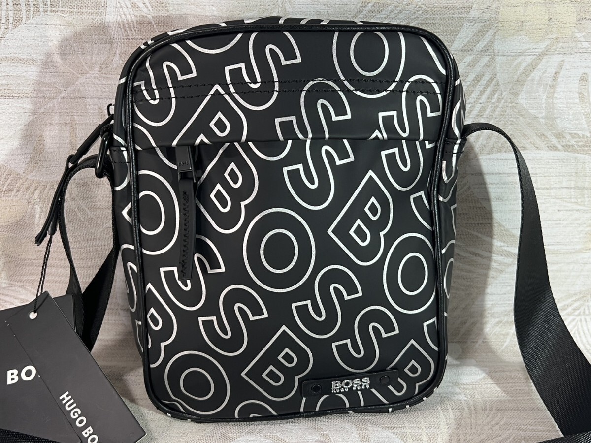 未使用級美品 BOSS ヒューゴボス ショルダーバッグ ブラック ロゴ入り HUGO BOSS ヒューゴ ボス ショルダーバッグ ロゴ ブラック 未使用
