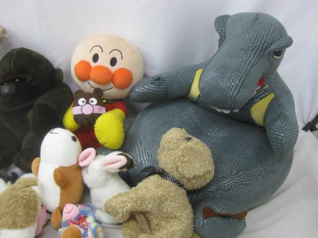 【まとめ売り 中古品】 ホビー アンパンマン 恐竜 他 ぬいぐるみ フィギュア 等 グッズセット_2