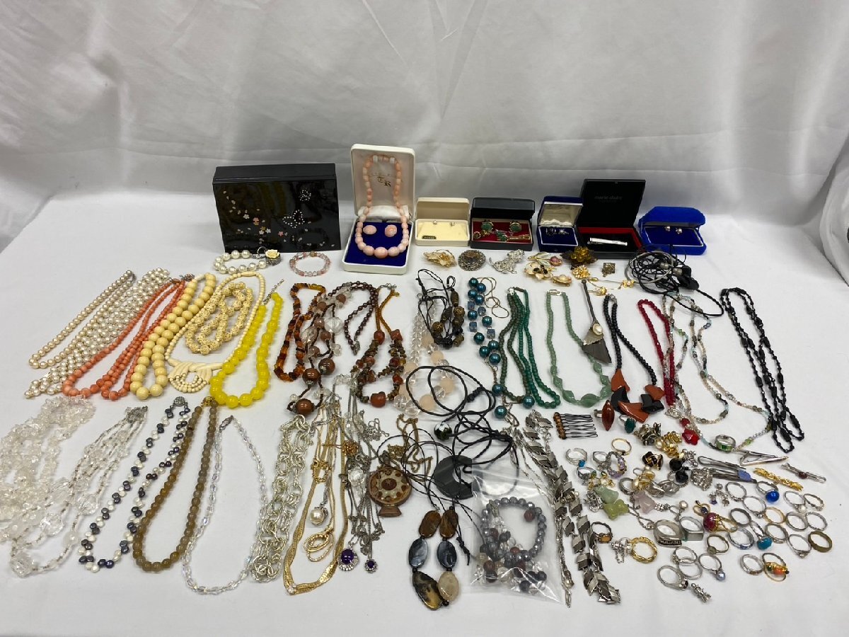 ◇◇アクセサリー大量 ネックレス ピアス イヤリング ブレスレット