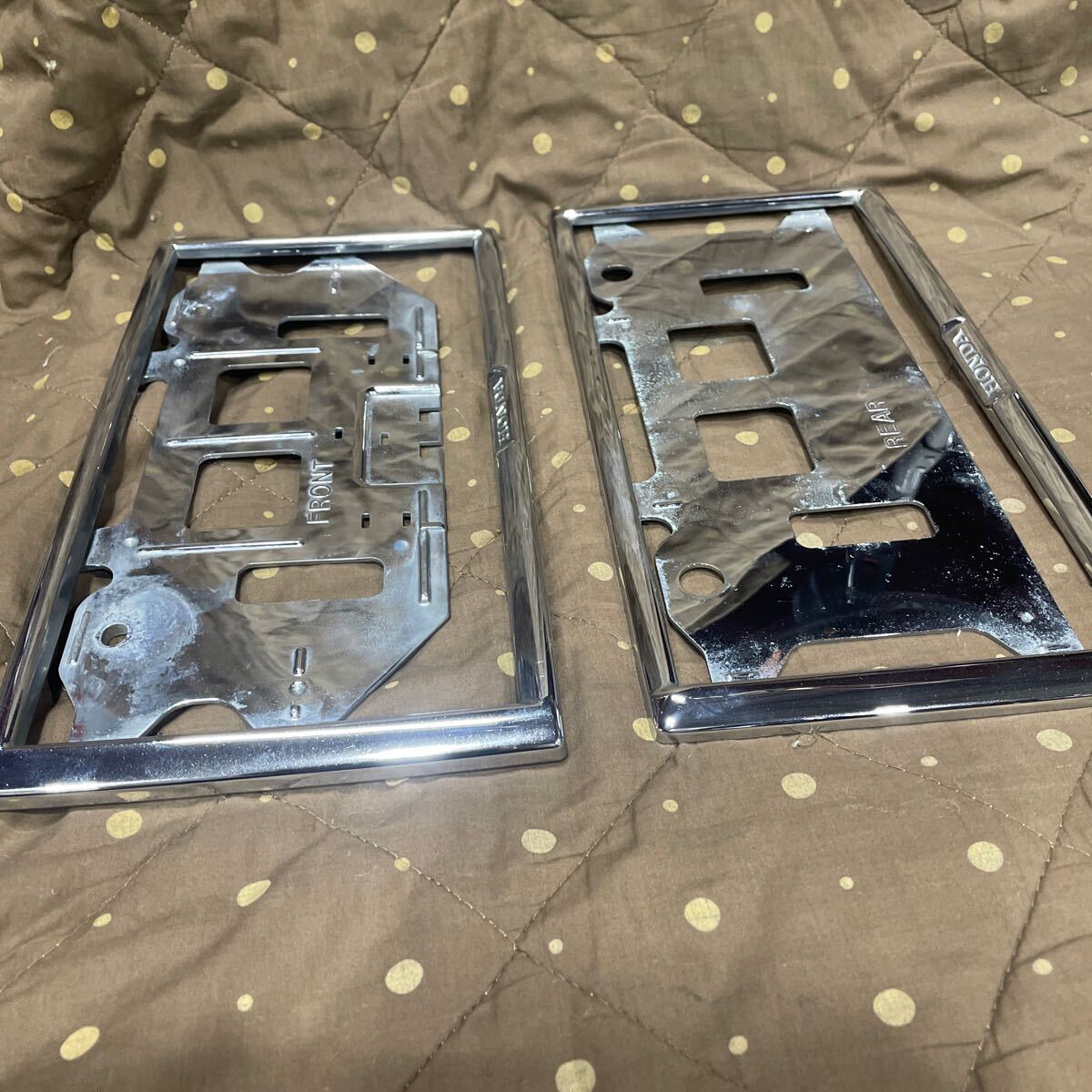 ホンダ純正 ナンバーフレーム メッキ フロント、リヤセット　中古品！_2