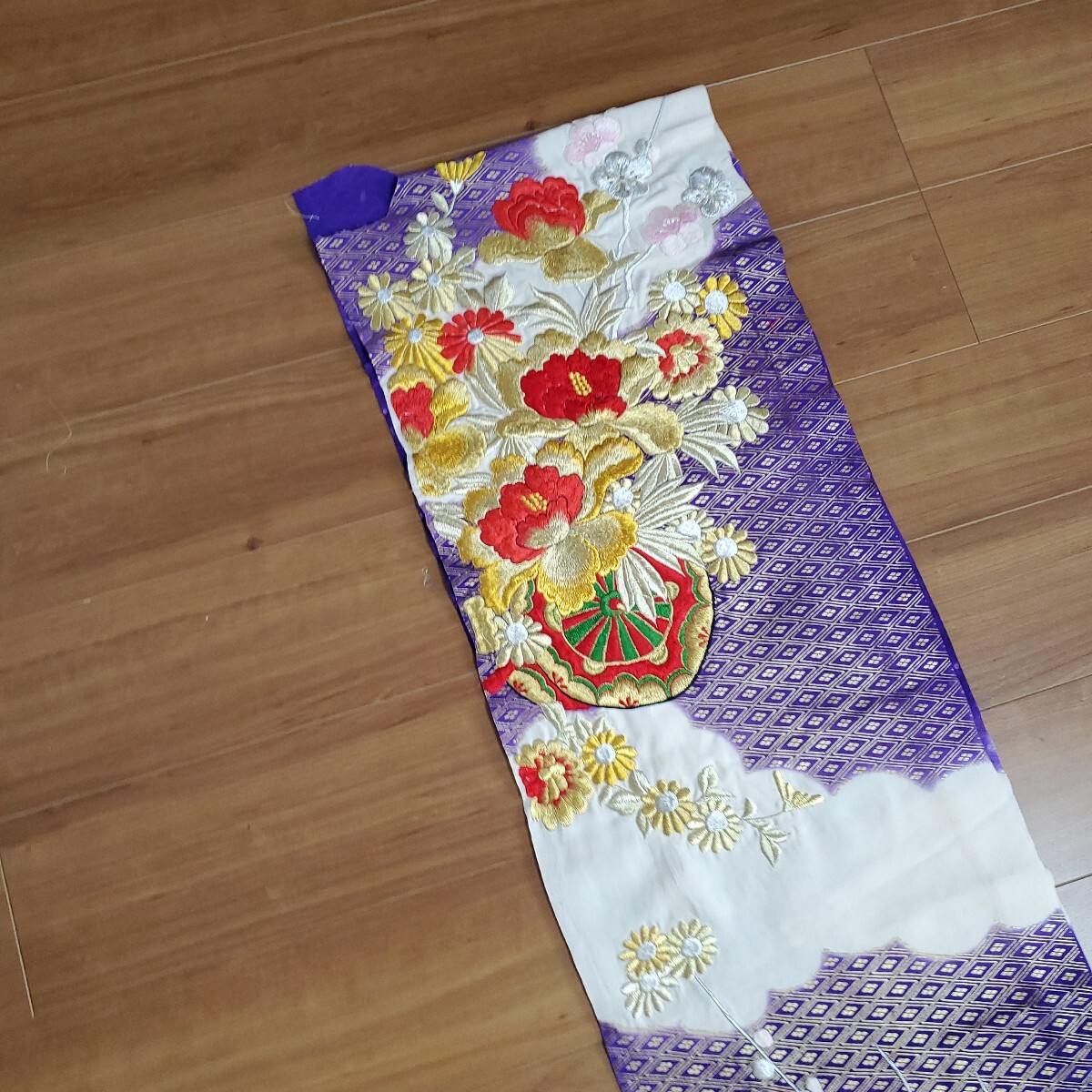 送料無料 着物帯　帯　生地　布　ハンドメイド　はぎれ　 着物リメイク 金糸_2