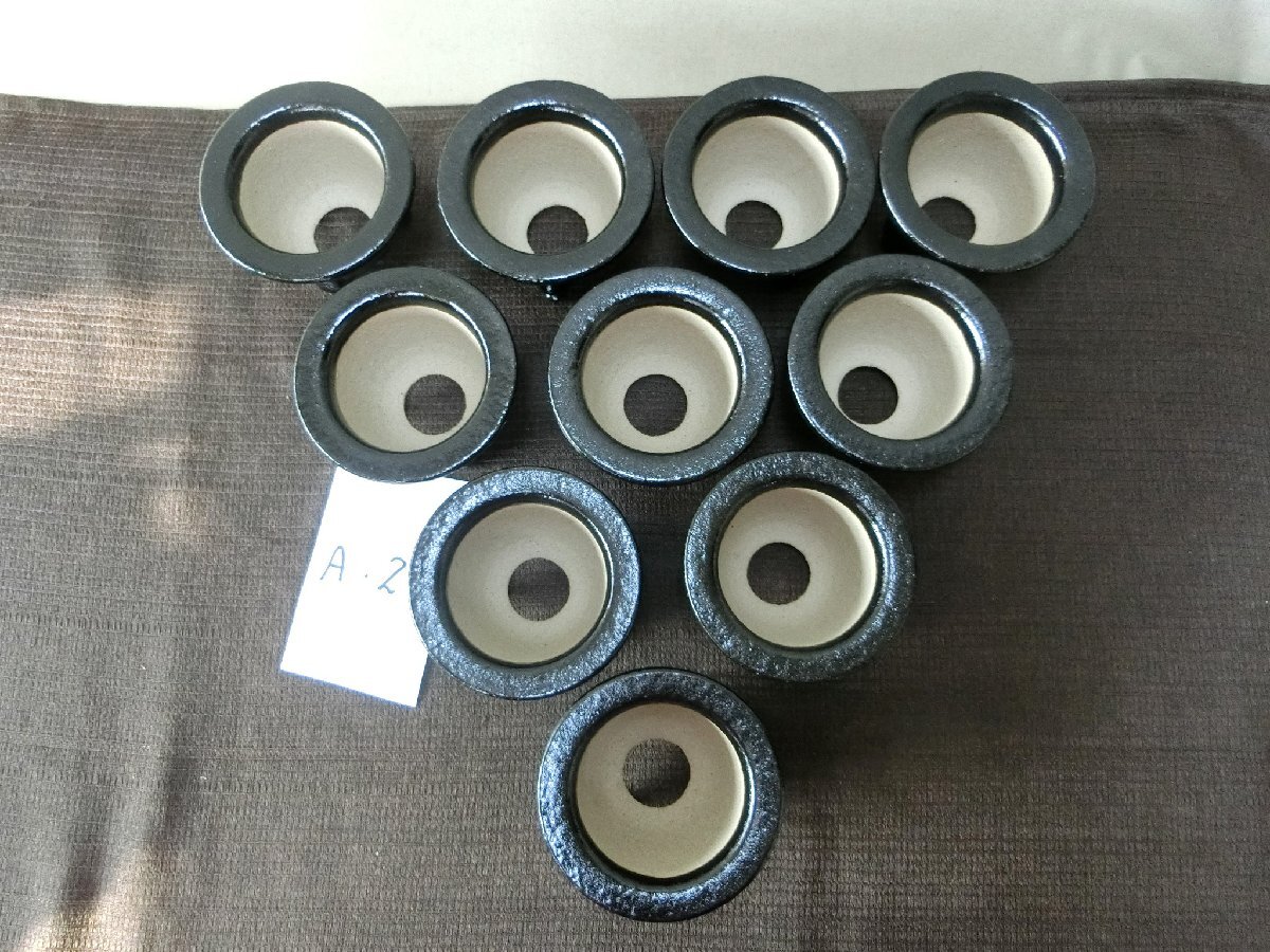 植替時期！【蘭鉢 ラン鉢　10ケ　未使用黒釉・A2・植木鉢　盆栽鉢　足付】◆薩摩　信楽　豆鉢　ミニ鉢 山野草　長期保管品※円安！買い得_2