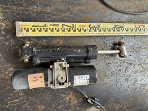 油圧シリンダーのYahoo!オークション(旧ヤフオク!)の相場・価格を見る