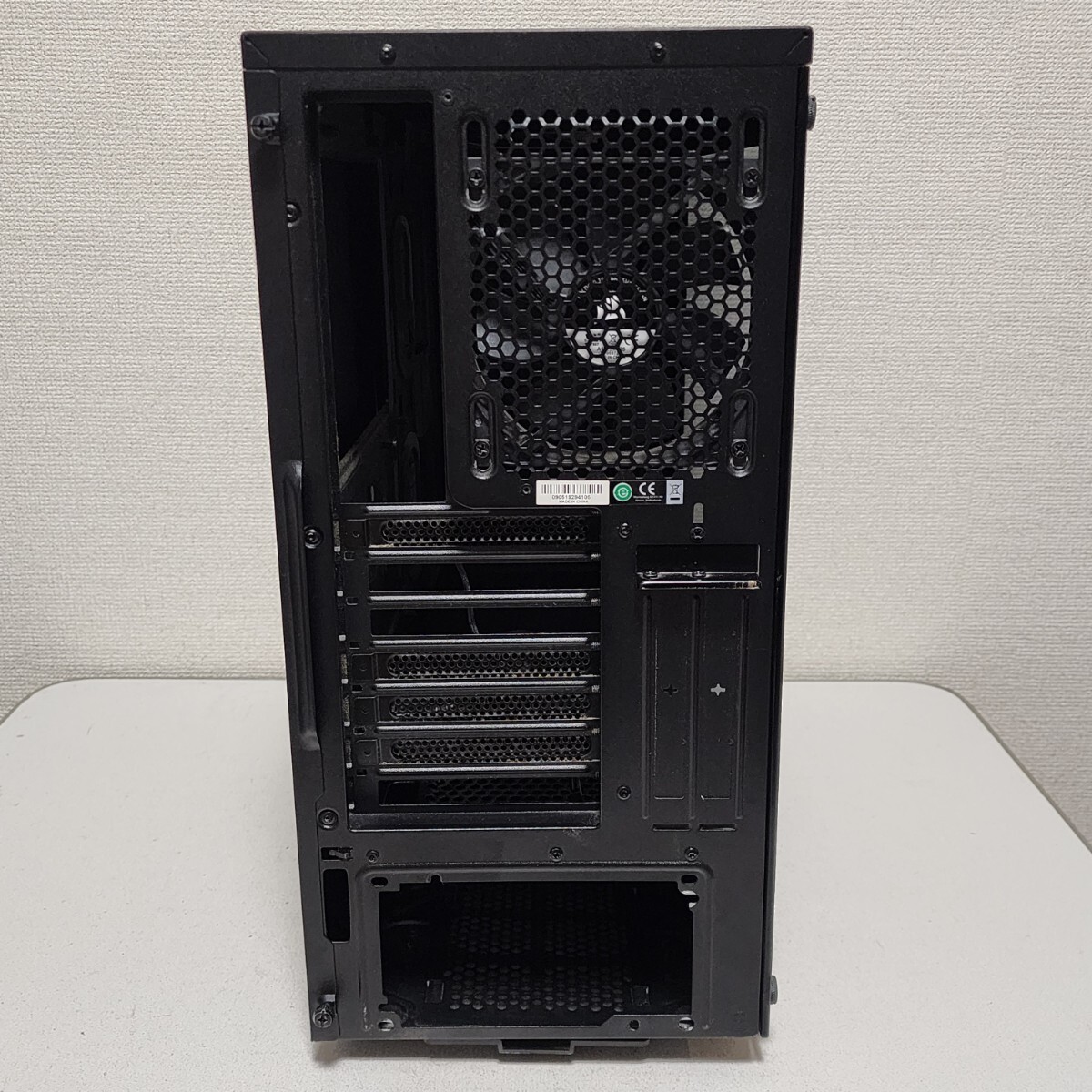 【送料無料】CORSAIR Carbide Series 275R Tempered Glass ミドルタワー型PCケース(ATX)_3